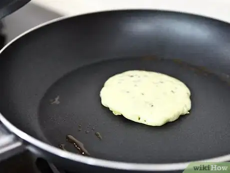 Imagen titulada Make Great "Just Add Water" Pancakes Step 7